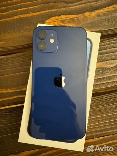iPhone 12, 64 ГБ