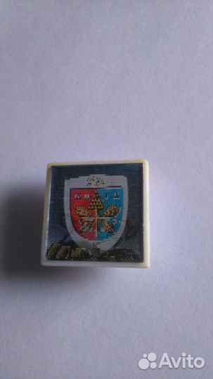 Варио значок и брелок 