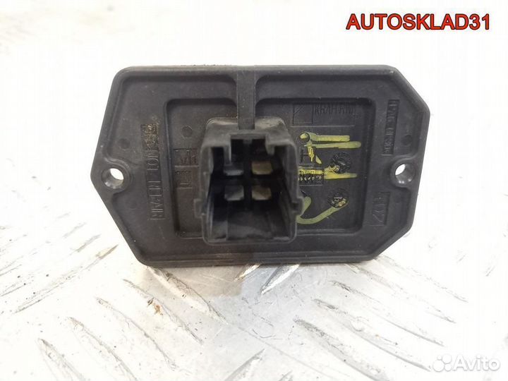 Резистор отопителя Toyota Avensis 2 8713802040