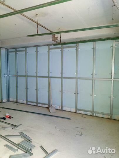 Бригада строителей