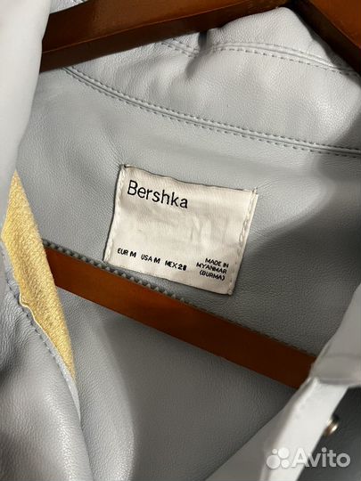 Рубашка кожаная bershka