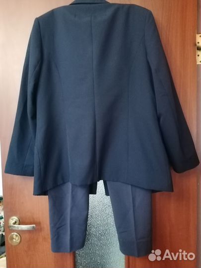 Костюм брючный 46-48