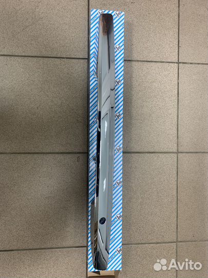 Накладка крышки багажника Toyota Corolla E150 хром