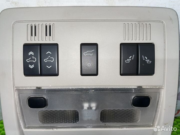 Плафон салонный 2шт. Cadillac Escalade GMT900