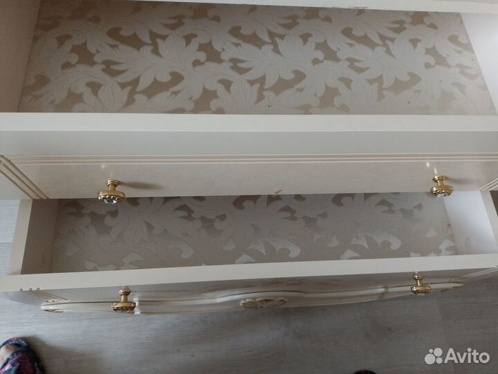 Тумба под телевизор