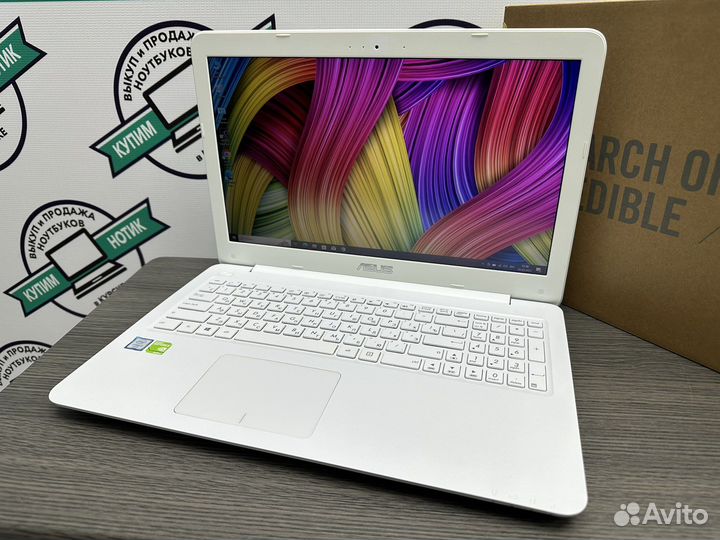Супер игровой Asus i3-6100U 8Gb DDR4 940MX SSD FHD