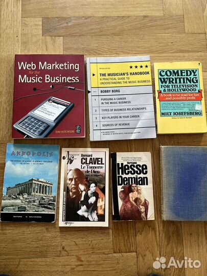 Книги на английском языке разные