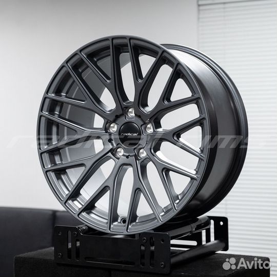 Radical EVO-2 19'' 5x120 BMW F30 F10 F32 SG