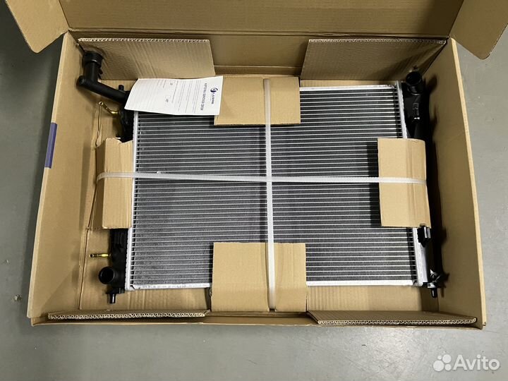 Радиатор двигателя Kia Ceed AT 25310-1H060