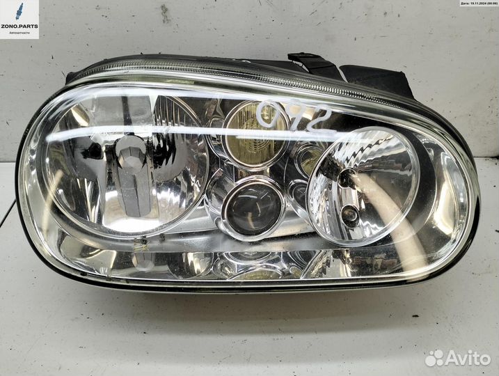 Фара правая 1J1941016K на Volkswagen Golf-4