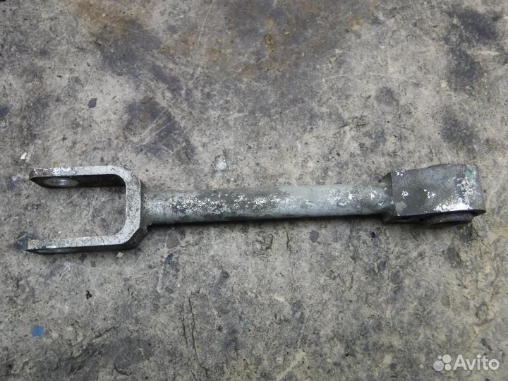 Тяга задняя продольная Infiniti G35 V35