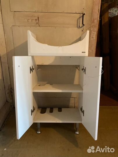 Раковина с тубмой на выбор