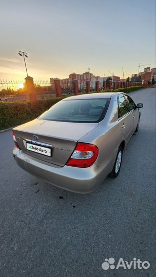 Toyota Camry 2.4 AT, 2002, битый, 230 000 км