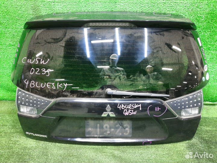 Дверь пятая mitsubishi outlander CW5W 0219 метла, камера, маленький спойлер, вмятины, залом контракт