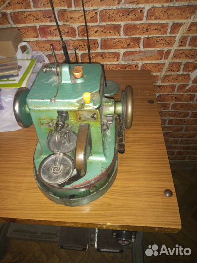 Машина скорняжная