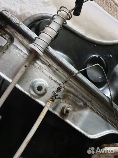 Ремкомплекты и ремонт стеклоподъемников Nissan