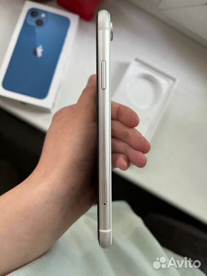 iPhone Xr, 64 ГБ