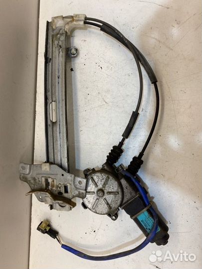 Мотор стеклоподъемника задний правый Kia Spectra