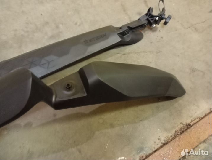 Крыло переднее вело Stern CFM 2 + сломанное заднее