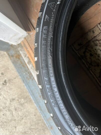 Nokian Tyres Hakkapeliitta 7 235/35 R19