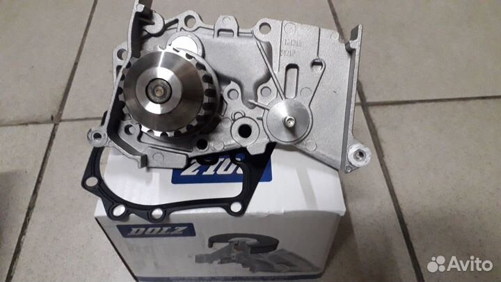 Водяной насос помпа Ларгус Логан Дастер 1.6 K4M