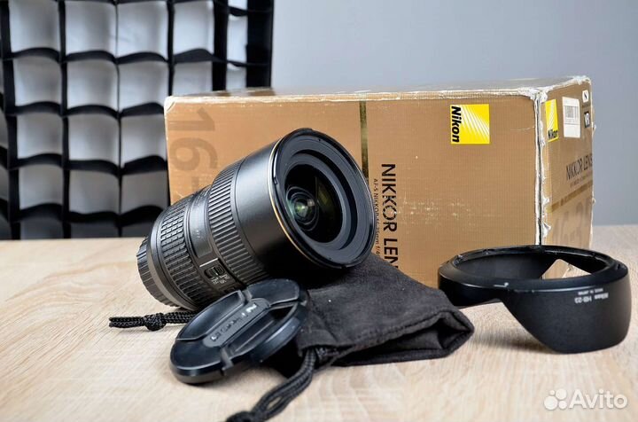 Объектив Nikon 16-35