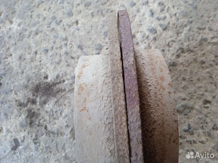 Диск тормозной задний Ниссан Цефиро Максима а33