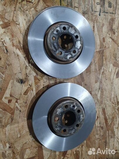 Тормозной диск Audi A6 C7 седан 2.8 CHV 2011-2014