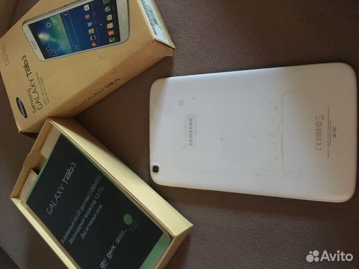 Планшет samsung galaxy Tab3 16Гб 3G белый