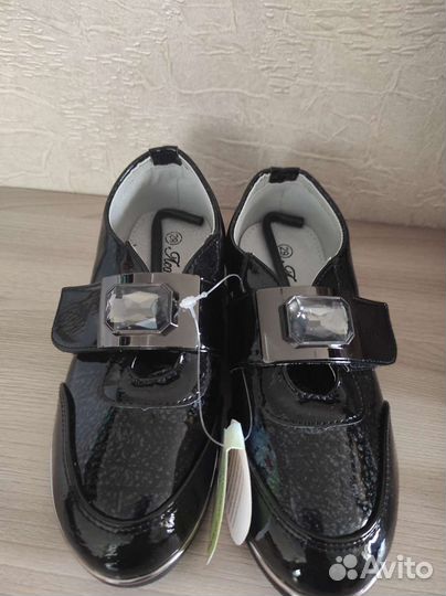 Новые туфли для девочки