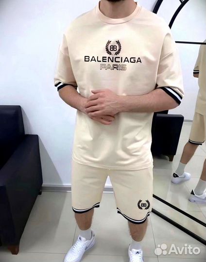 Спортивный костюм Balenciaga футболка с шортами