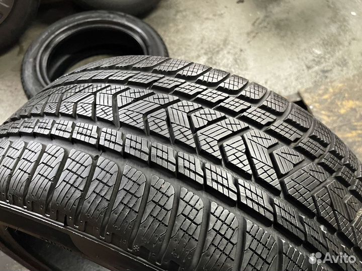 Pirelli Scorpion Winter 275/40 R21 107V