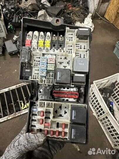 Блок предохранителей Ford Focus