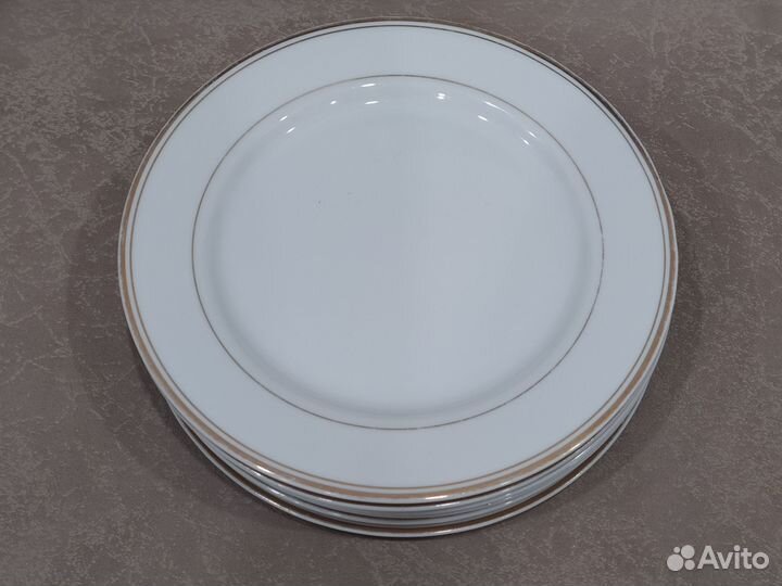 Фарфоровые тарелки Japan