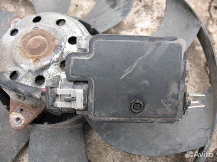 Вентилятор охлаждения Ford Focus 2 1.4/1.6