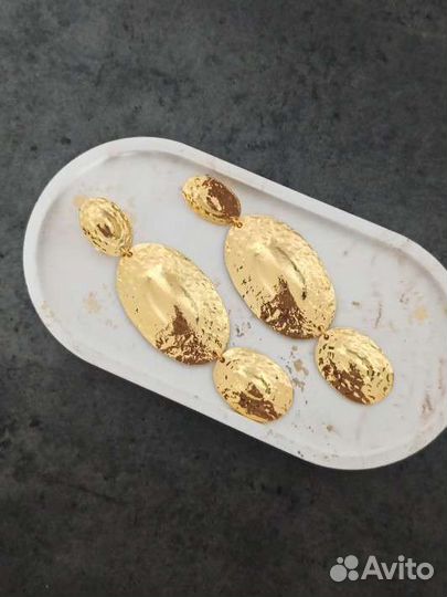 Серьги в стиле Zara