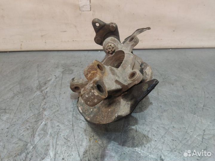 Кулак поворотный ступица в сборе передний правый