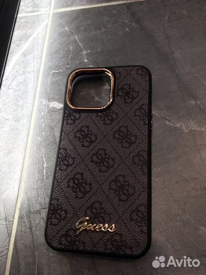 Чехол на iPhone 14 Guess