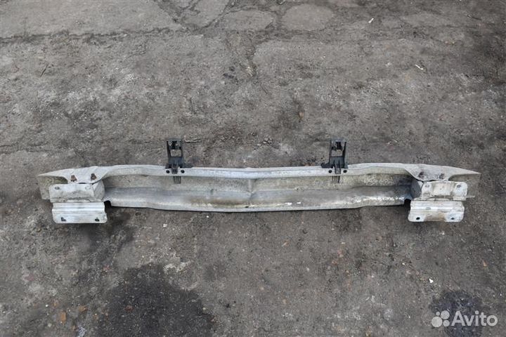 Усилитель бампера задний Opel Vectra C Z18XER 2005