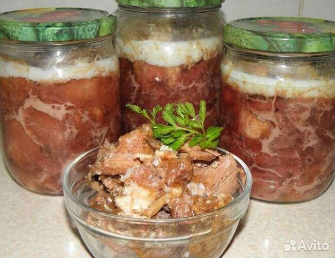 Творог, сметана, молоко и копченые деликатесы