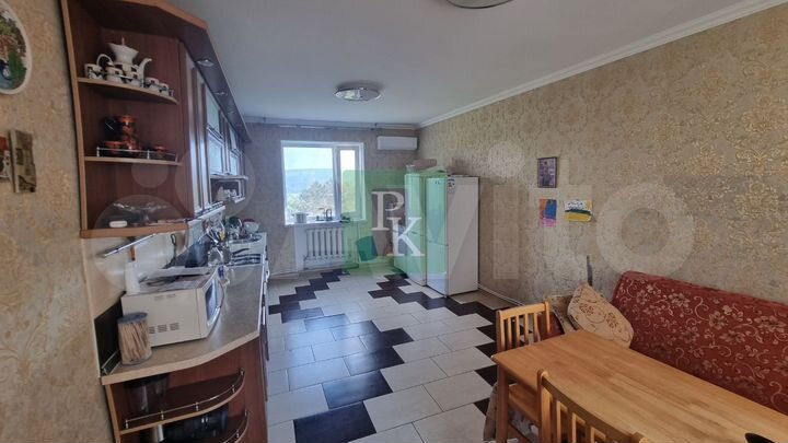 Дом 357,8 м² на участке 10 сот.