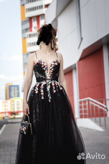 Вечернее платье в пол