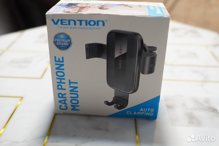 Держатель для телефона в машину