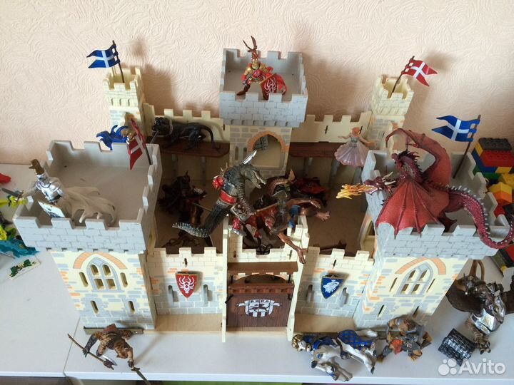 Игрушка Замок Papo Франция