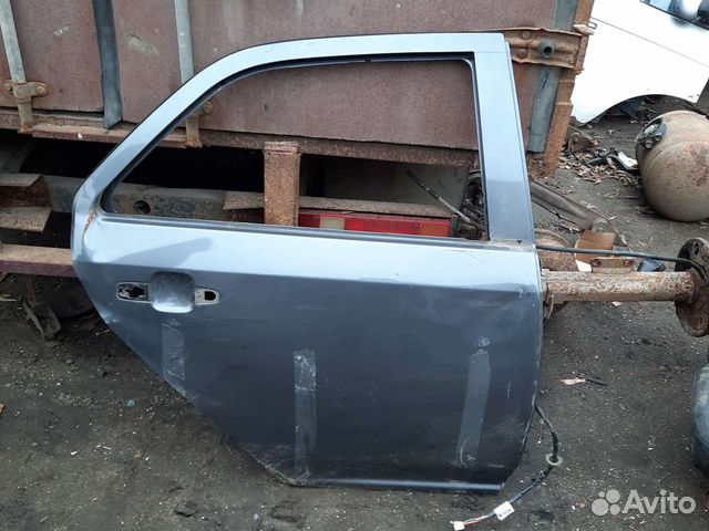 Задняя правая дверь geely gc6