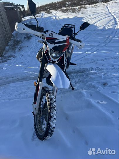 Racer pantera 250 красный