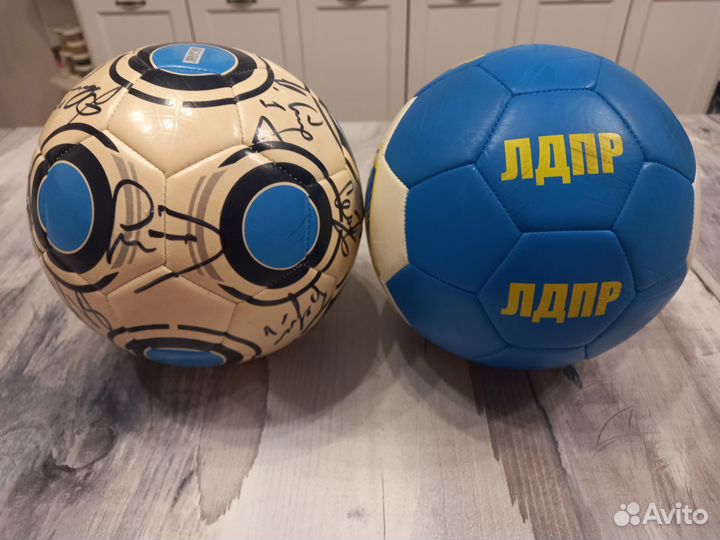 Футболка мяч автограф Гус Хиддинк лдпр Киноальбом