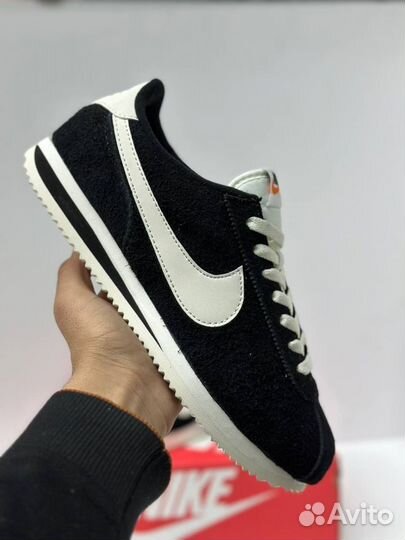 Кроссовки Nike cortez