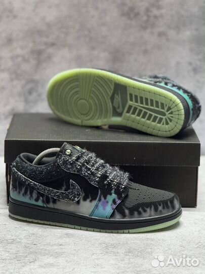 Кеды Nike Air Jordan 1 Low GS 'Fortune Fly