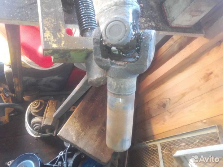 Карданный вал Chevrolet Tahoe 840